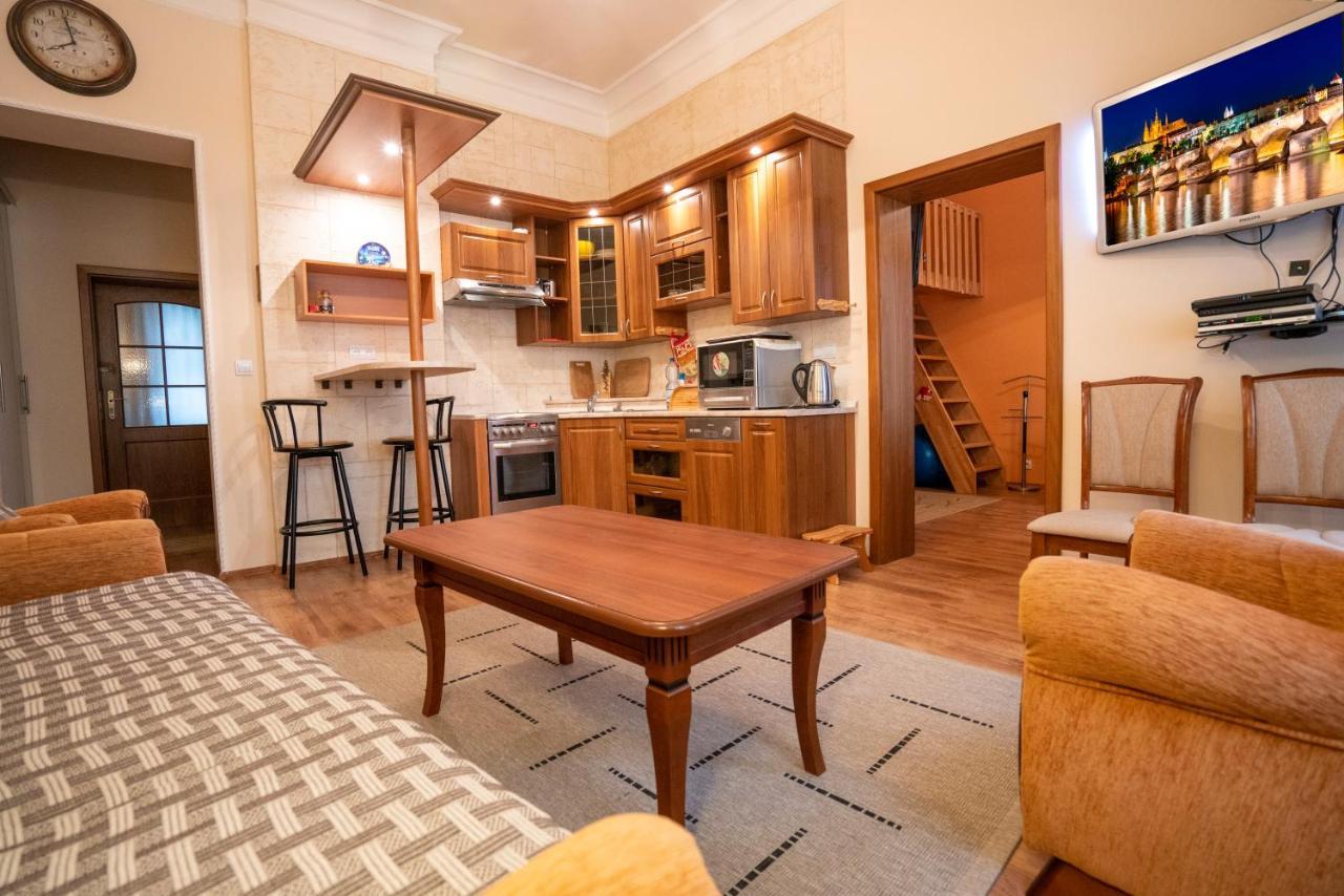Apartment Ferdinand Κάρλοβι Βάρι Εξωτερικό φωτογραφία