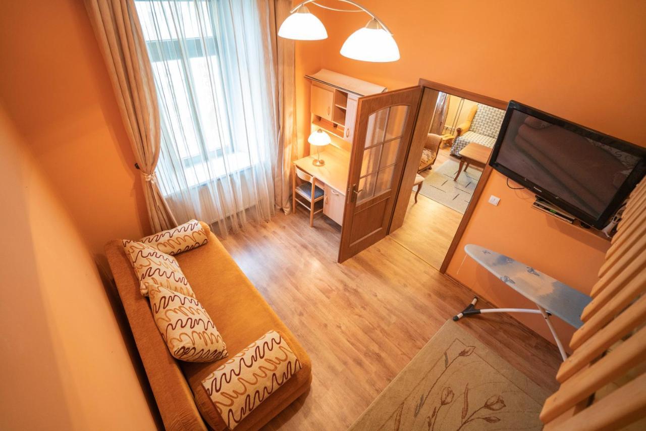Apartment Ferdinand Κάρλοβι Βάρι Εξωτερικό φωτογραφία