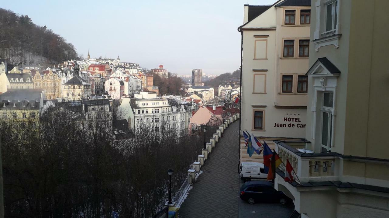 Apartment Ferdinand Κάρλοβι Βάρι Εξωτερικό φωτογραφία